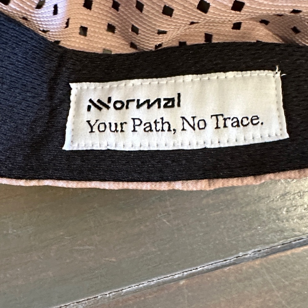 Nnormal hat - Picture 2 of 2